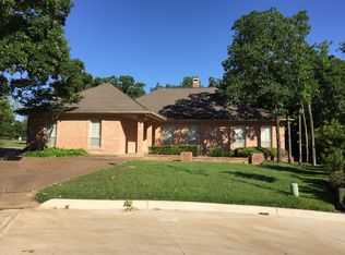 2901 Partridge Cir, Bryan, TX 77802