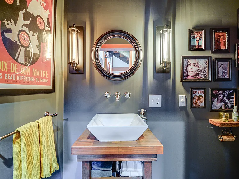Powder Room