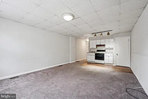271 N Wycombe Ave #1 Photo 1