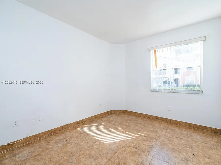 1663 SE 27th Dr #108 — Photo 20