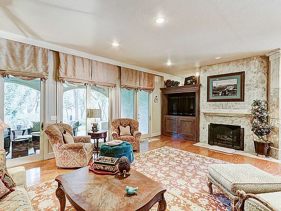5th image of 4300 Avalon Ct