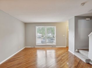 140 6th Ave NE, Minneapolis, MN 55413