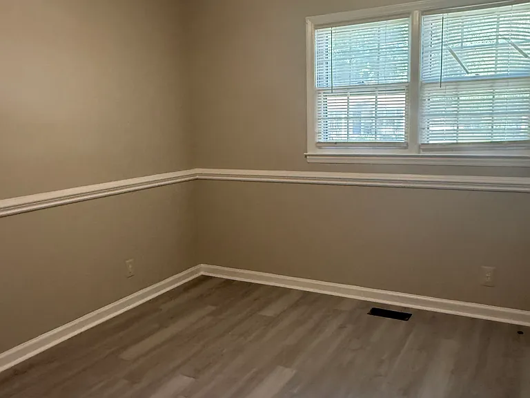 558 Will Scarlet Way — Photo 9