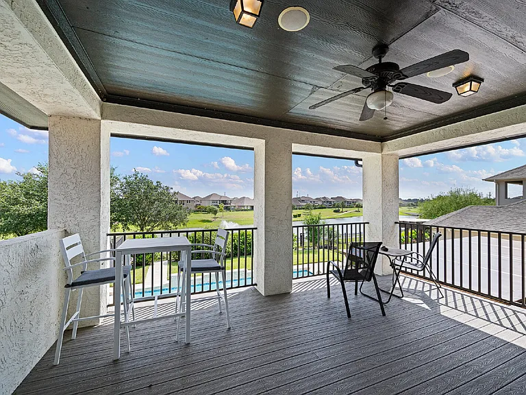 4627 Miramar Dr — Photo 21