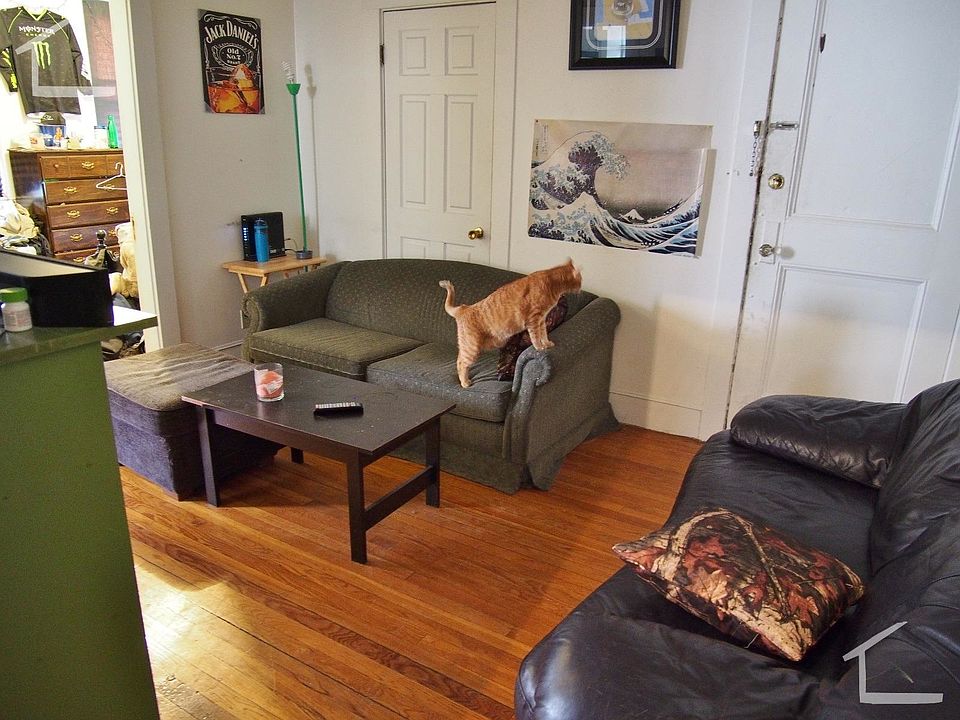 2nd image of 17 Scottfield Rd #10T