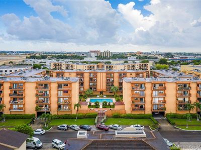 1800 W 54th St APT 413, Hialeah, FL, 33012