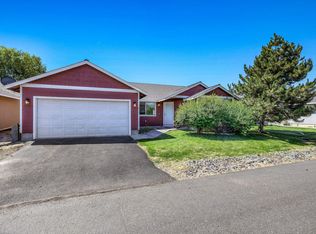 621 SE Scotch Pine Way, Madras, OR 97741