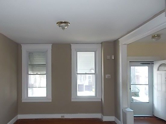 4th image of 523 Chateau Ave