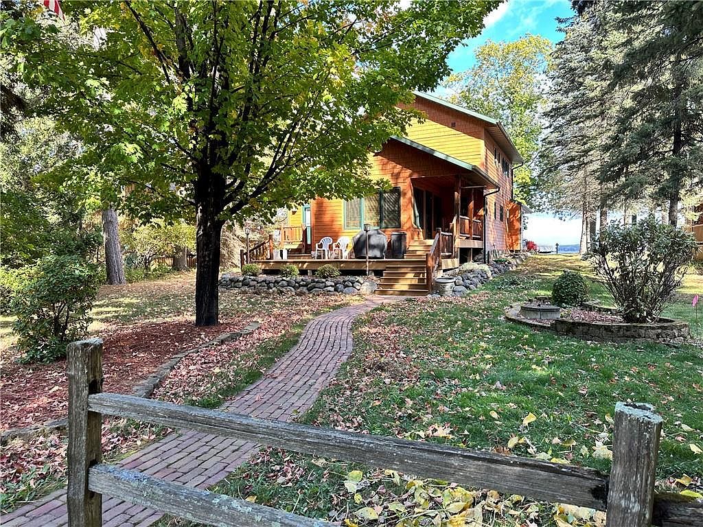 6880N Victory Heights Circle, Stone Lake, WI 54876 | Zillow