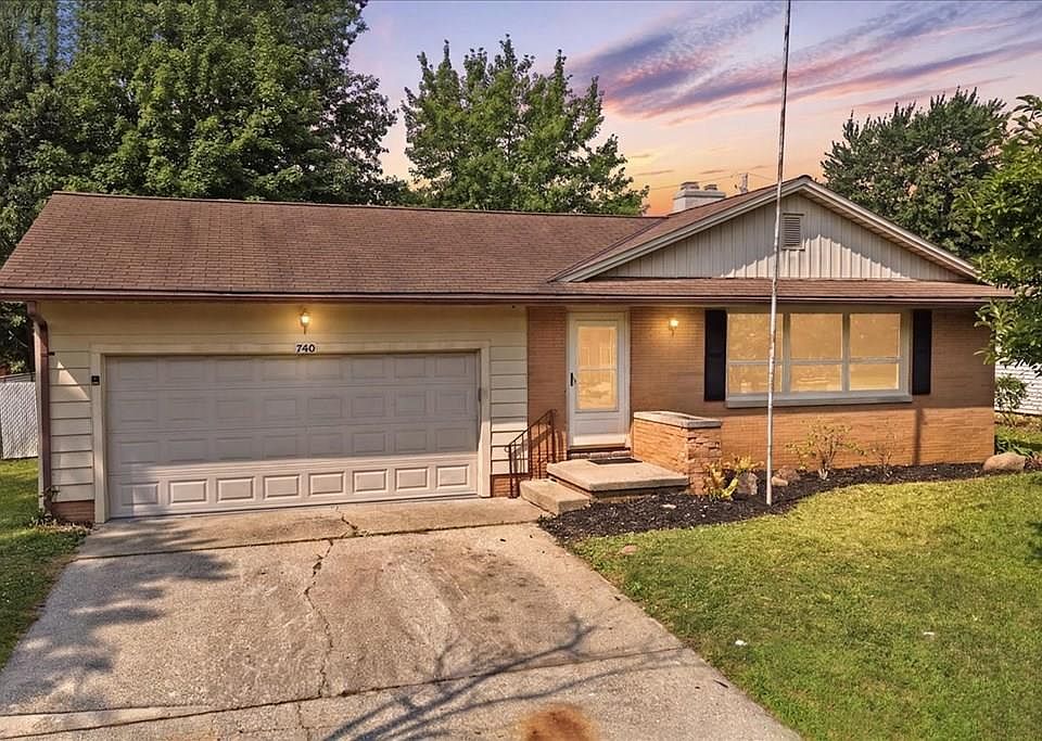 1st image of 749 Timberlane Dr