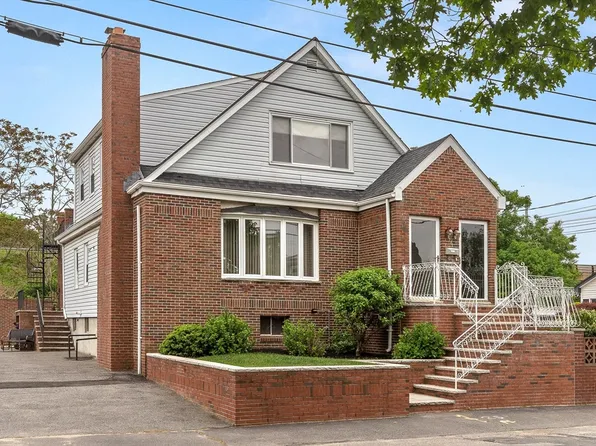 76 Griffin St, Revere, MA 02151