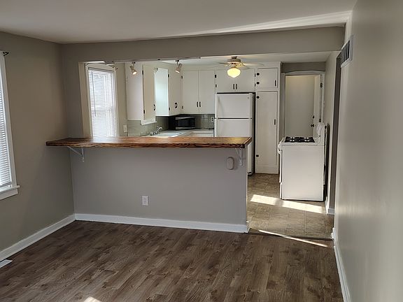 5th image of 106 Kamper Ave
