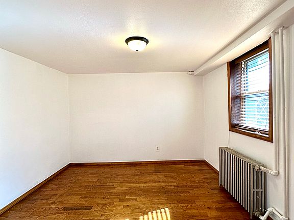 5th image of 45 Saint Stephens Pl APT 1