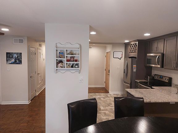 5th image of 3636 Taliluna Ave APT 235