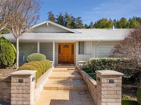 2nd image of 328 Isbel Dr