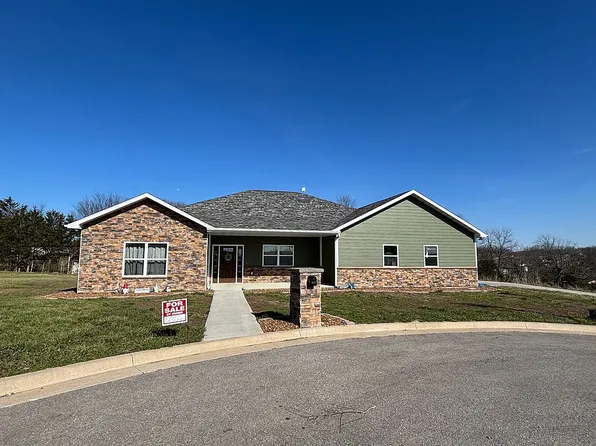 303 Karlie Ct, Linn, MO 65051