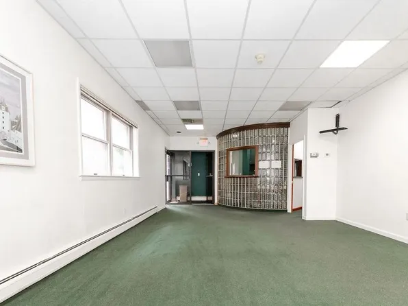 586 Kearny Avenue image 2 of 26