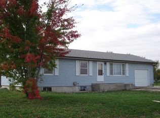 604 S 12th St, Burlington, KS 66839