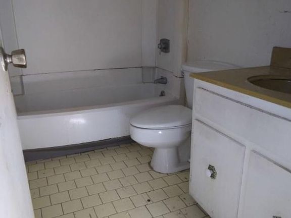 2nd image of 3617 Beechollow Dr