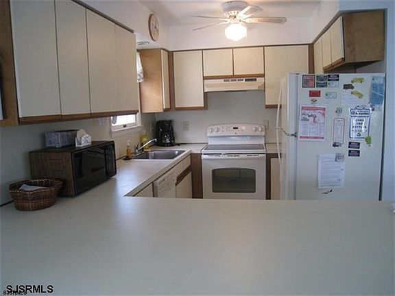5th image of 4431 West Ave