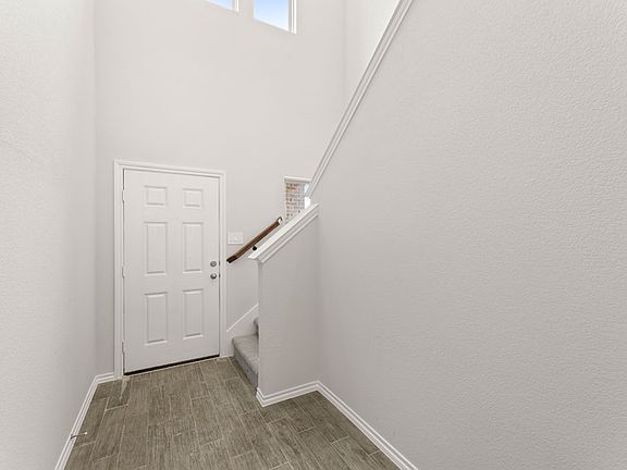 3rd image of 1813 Hazer Ln