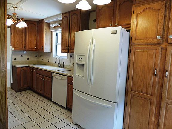 4th image of 601 & 603 Dye St