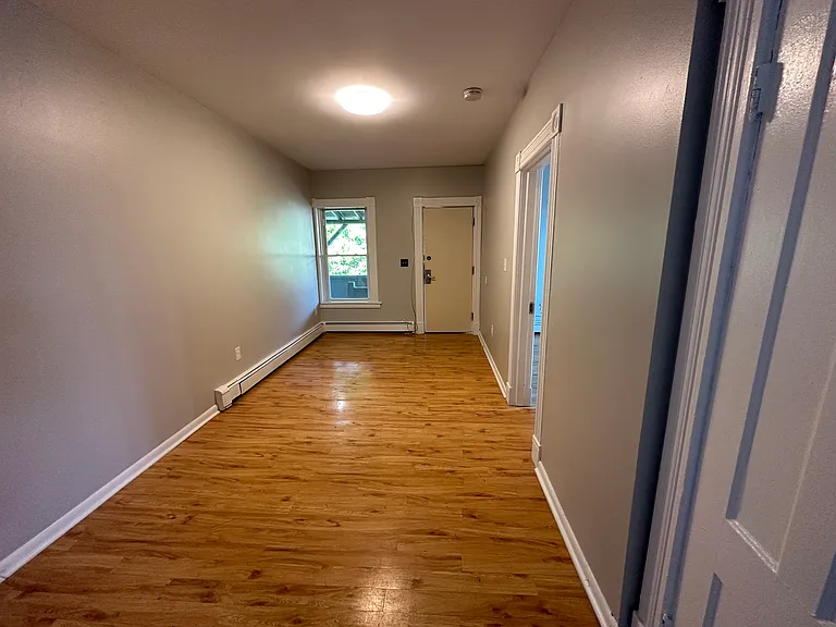 345 Arch St #4 — Photo 3