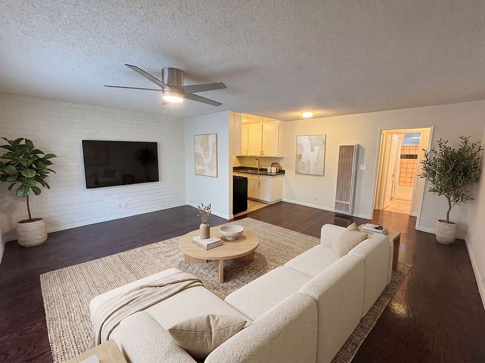 1st image of 2928 4th St APT 1
