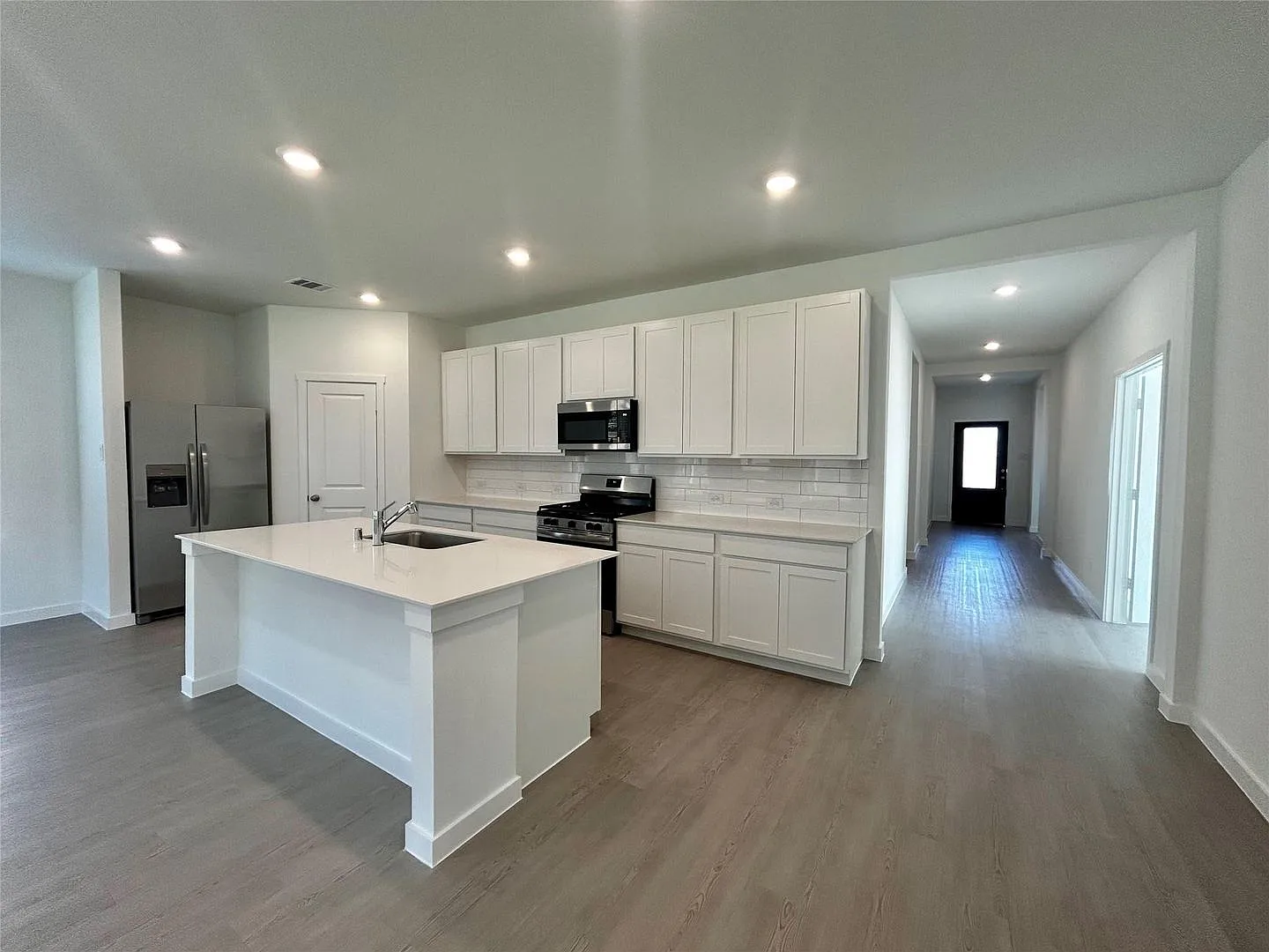 2026 4 Bedroom in Reatta Ridge — Photo 3