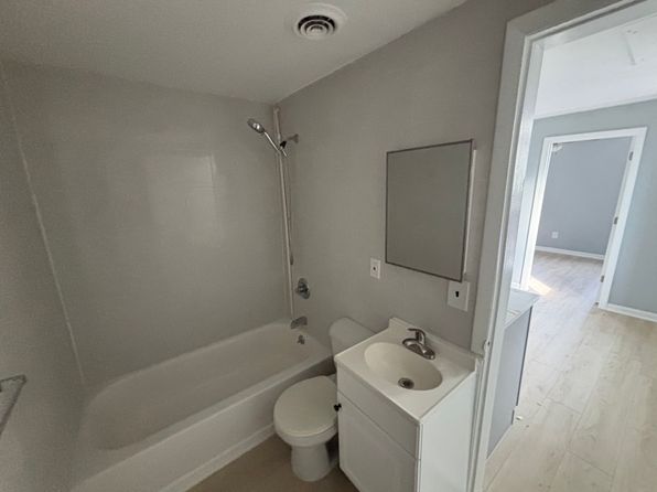 61 Concord St #1