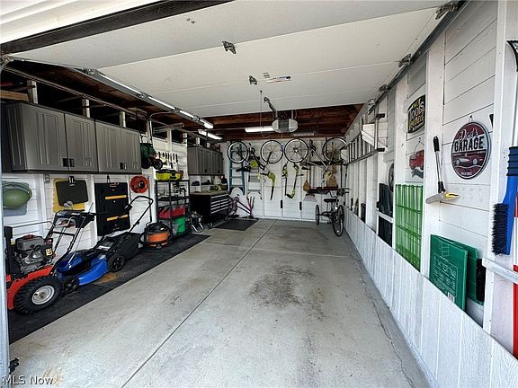 5th image of 8403 Renwood Dr
