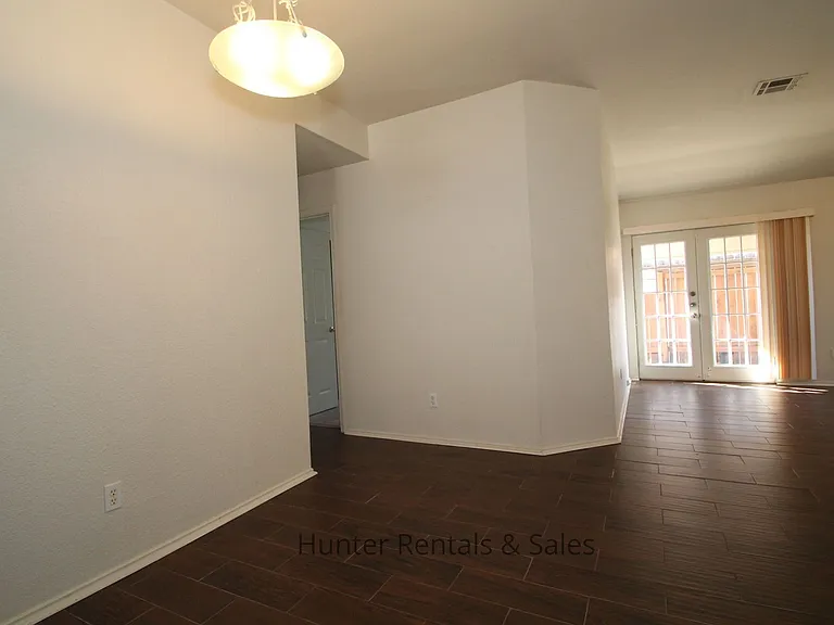 1516 Grey Fox Trl — Photo 2
