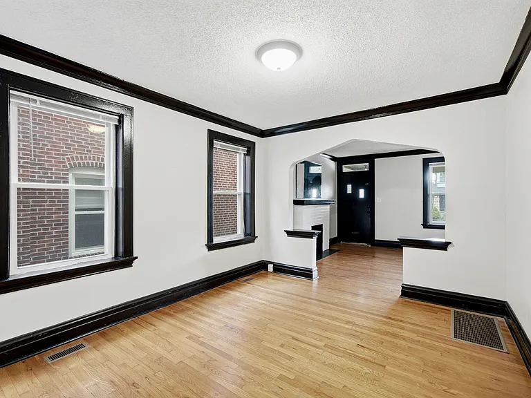5055 Lindenwood Ave #1F — Photo 7