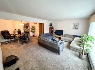 640 Dunleith Cir #2, Elm Grove, WI 53122