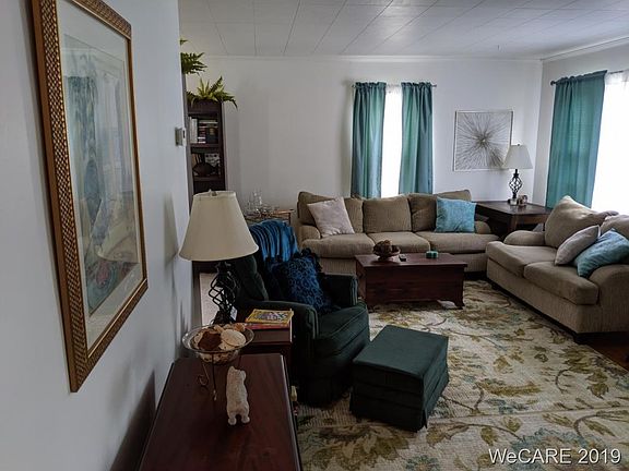 2nd image of 641 Blaine Ave