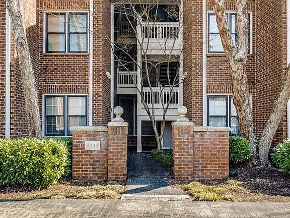 Private apartment entrance