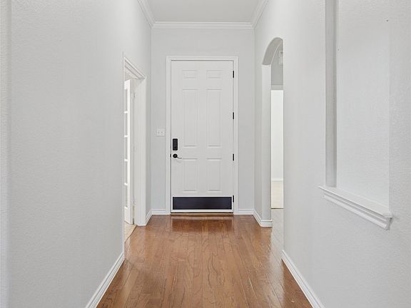 3rd image of 1208 Claire Ct
