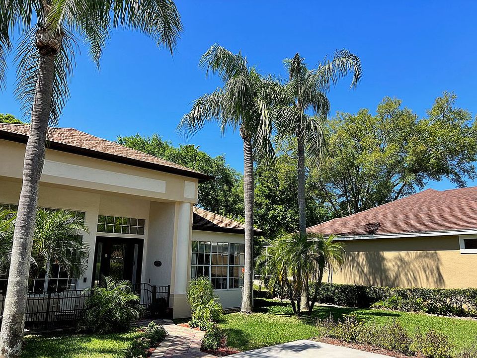 2nd image of 842 Ashbrooke Ct