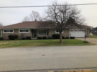 319 Rolling Dr, Belle Vernon, PA 15012