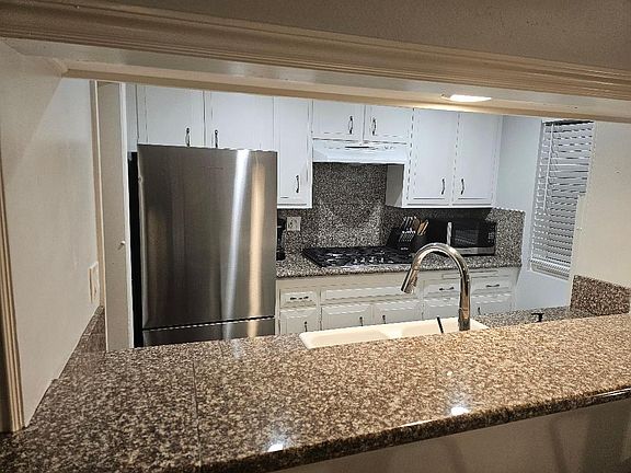 5th image of 3707 W Balboa Blvd #1