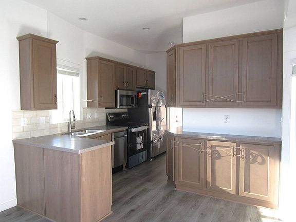 4th image of 1452 S Ellsworth Rd #204