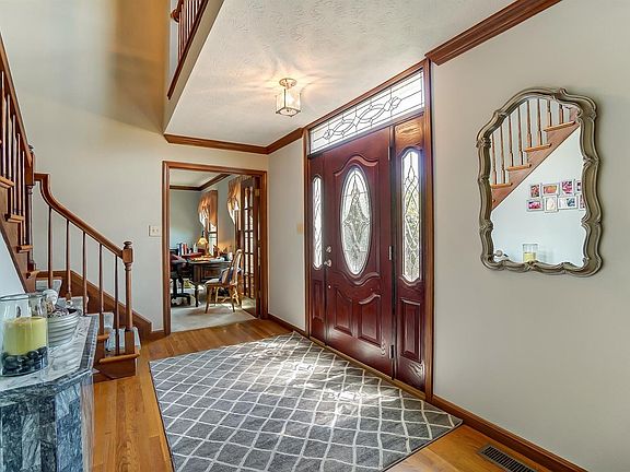 3rd image of 5021 Oakview Dr