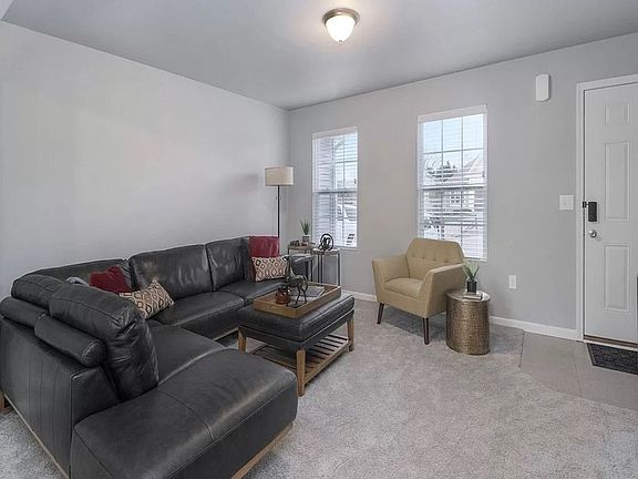 4th image of 8766 Tiburon Ln