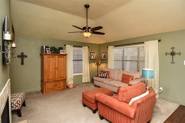 1st image of 572 Grace Ln