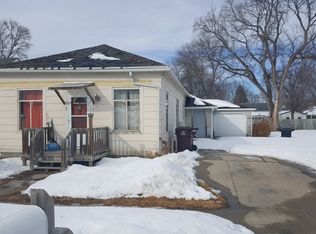 319 E 21st St, South Sioux City, NE 68776