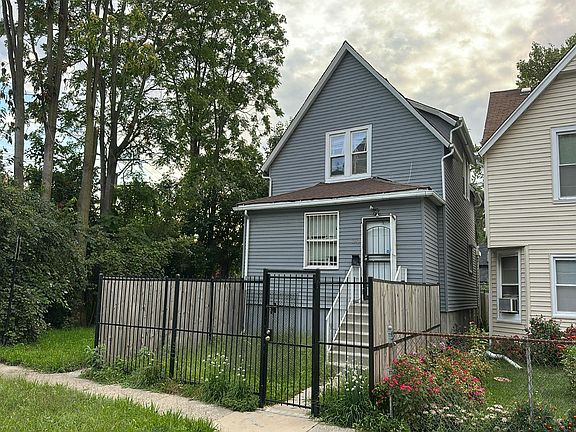 2nd image of 11948 S Parnell Ave