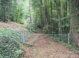 9999 Sunset Dr, Black Mountain, NC 28711
