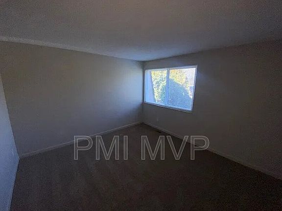 4th image of 7274 Broadwyn Dr