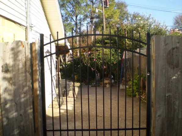 205 Pearce St, West Memphis, AR 72301