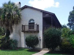 41 Park Timbers Dr, New Orleans, LA 70131